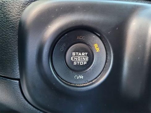 Used 2020 Jeep Wrangler Unlimited Sport S image 19