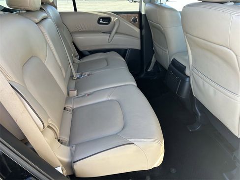 Used 2023 Nissan Armada SL image 11