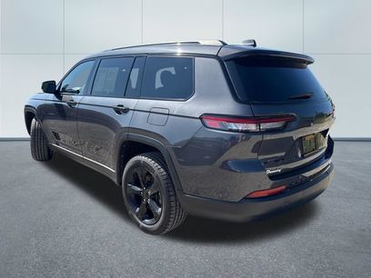 Used 2022 Jeep Grand Cherokee L Laredo