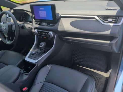 Used 2023 Toyota RAV4 XSE w/ XSE Grade Weather Package AWD/4WD image 18