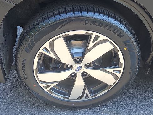 Used 2021 Subaru Forester Touring AWD/4WD image 32