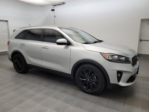 Used 2020 Kia Sorento EX FWD image 11