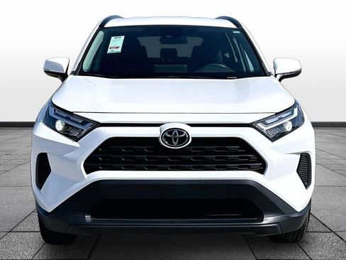 Used 2024 Toyota RAV4 XLE FWD image 3