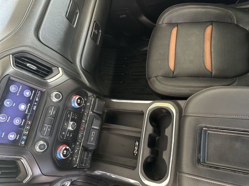 Used 2019 GMC Sierra 1500 AT4 w/ AT4 Premium Package image 26