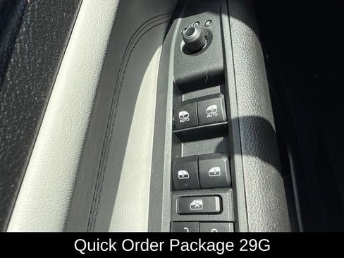 Used 2025 Jeep Compass Limited w/ Sun & Sound Group AWD/4WD image 10