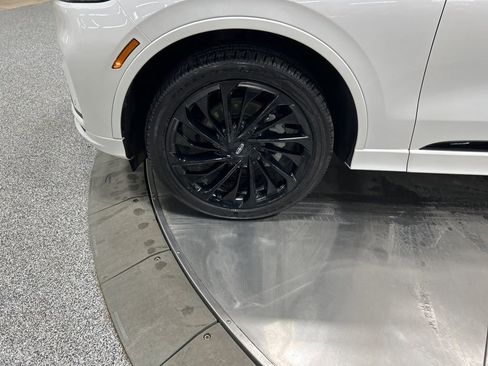 Certified 2025 Lincoln Aviator Reserve w/ Equipment Group 201A image 38