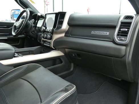 Used 2019 RAM 2500 Laramie AWD/4WD image 14