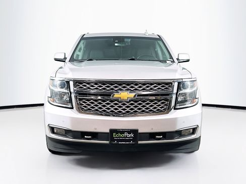 Used 2016 Chevrolet Suburban LT w/ LT Signature Package image 2