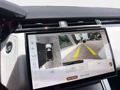 New 2026 Land Rover Range Rover Velar S AWD/4WD image 23