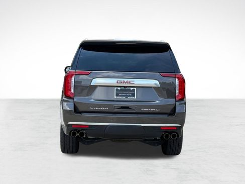 Used 2021 GMC Yukon Denali w/ LPO, Illumination Package RWD image 10