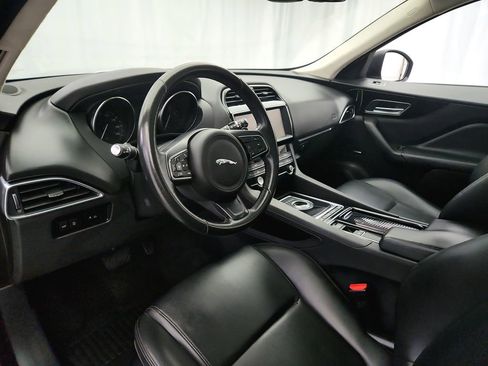 Used 2020 Jaguar F-PACE Premium AWD/4WD image 10