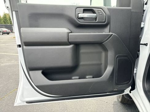 New 2025 GMC Sierra 3500 Pro w/ Convenience Package image 17