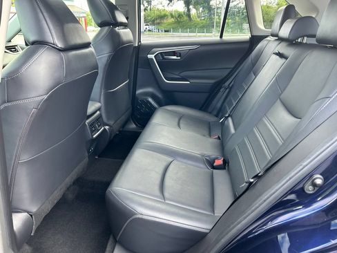Used 2021 Toyota RAV4 XLE Premium AWD/4WD image 27