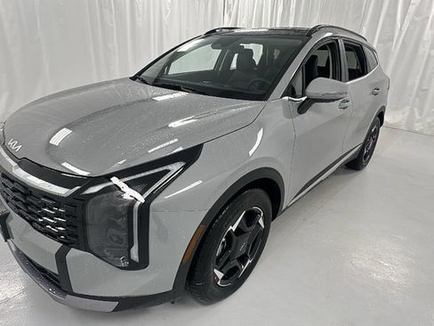 New 2026 Kia Sportage EX image 7