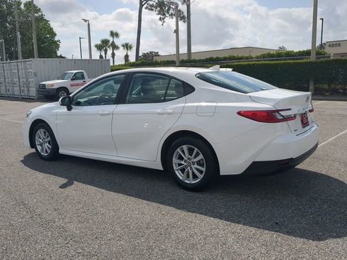 Certified 2025 Toyota Camry LE image 6