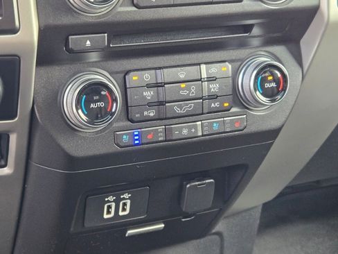 Used 2018 Ford F150 Lariat w/ Equipment Group 501A Mid image 26