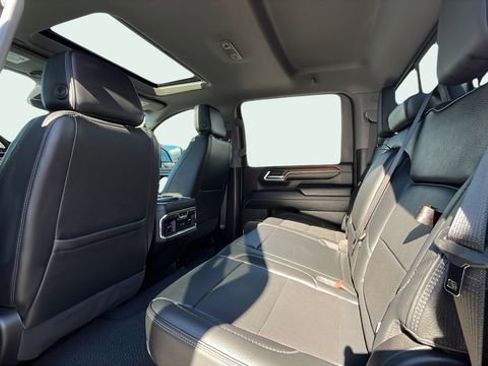 Used 2024 GMC Sierra 3500 Denali w/ Denali Reserve Package image 46