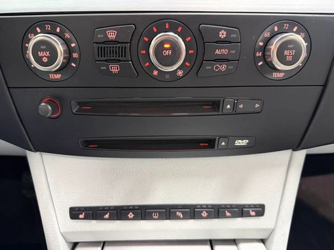 Used 2006 BMW M5 RWD image 24