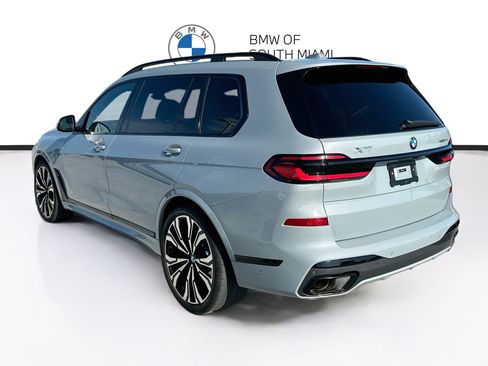 Used 2024 BMW X7 xDrive40i w/ Executive Package AWD/4WD image 5