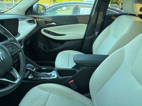 Used 2024 Buick Encore GX Preferred image 11