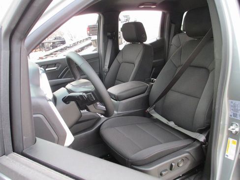 New 2026 GMC Canyon Elevation w/ Convenience Package image 10