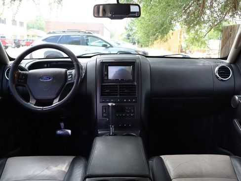 Used 2007 Ford Explorer Sport Trac Limited AWD/4WD image 16