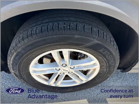 Used 2023 Ford Explorer XLT RWD image 11