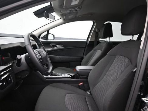 Used 2026 Kia Sportage LX FWD image 14