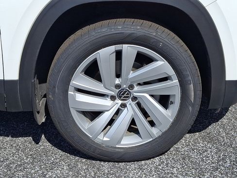 Used 2022 Volkswagen Atlas Cross Sport SE AWD/4WD image 8