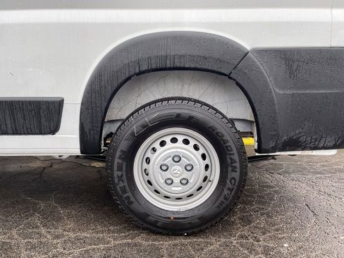 New 2025 RAM ProMaster 3500 w/ Premium Convenience Group image 24