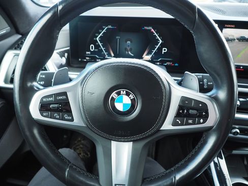 Used 2023 BMW X7 xDrive40i w/ M Sport Package image 28