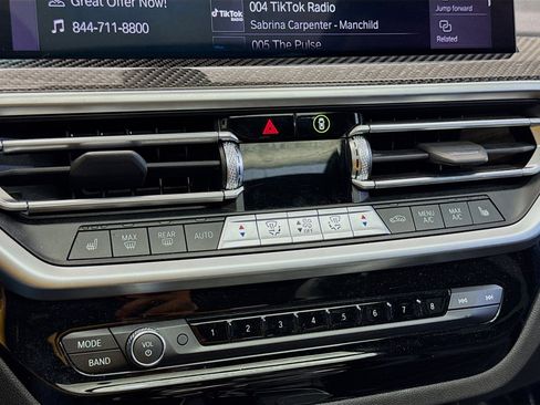 Used 2022 BMW X4 M40i image 12