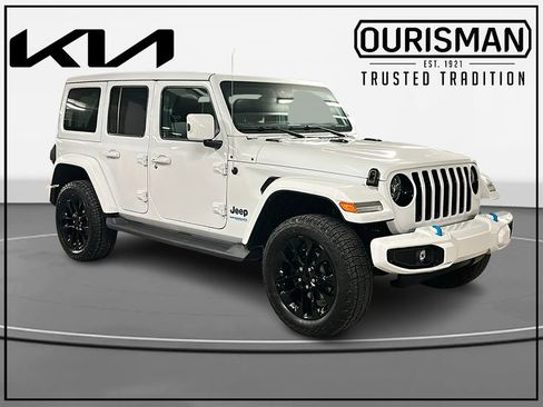 Used 2021 Jeep Wrangler Unlimited Sahara image 1
