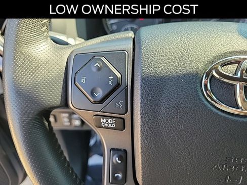 Used 2017 Toyota Tacoma TRD Sport w/ Tow Package (A/T) AWD/4WD image 21