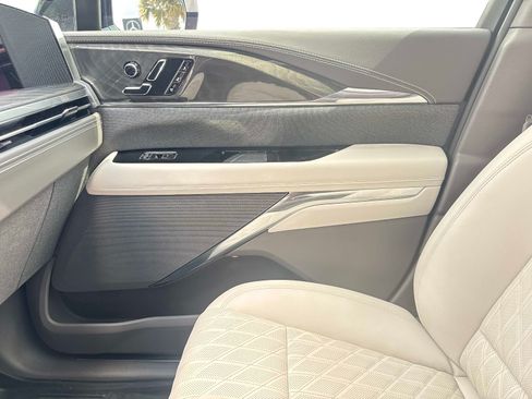 Used 2025 Cadillac Escalade IQ Sport 1 AWD/4WD image 26