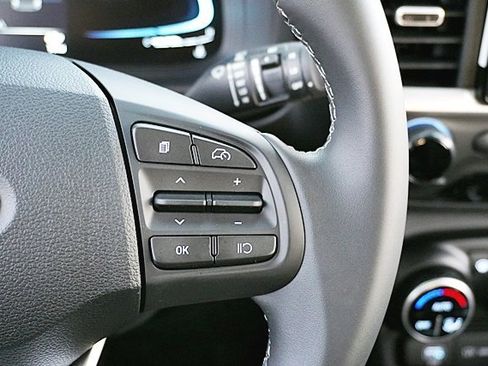 New 2026 Hyundai Venue SEL image 39