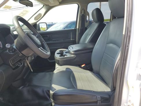 Used 2022 RAM 1500 Tradesman w/ Chrome Appearance Group AWD/4WD image 23