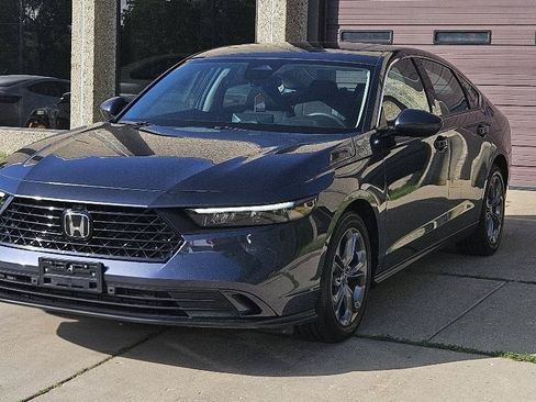 Used 2024 Honda Accord EX image 3