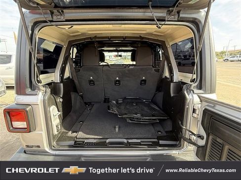 Used 2021 Jeep Wrangler Unlimited Sport image 31