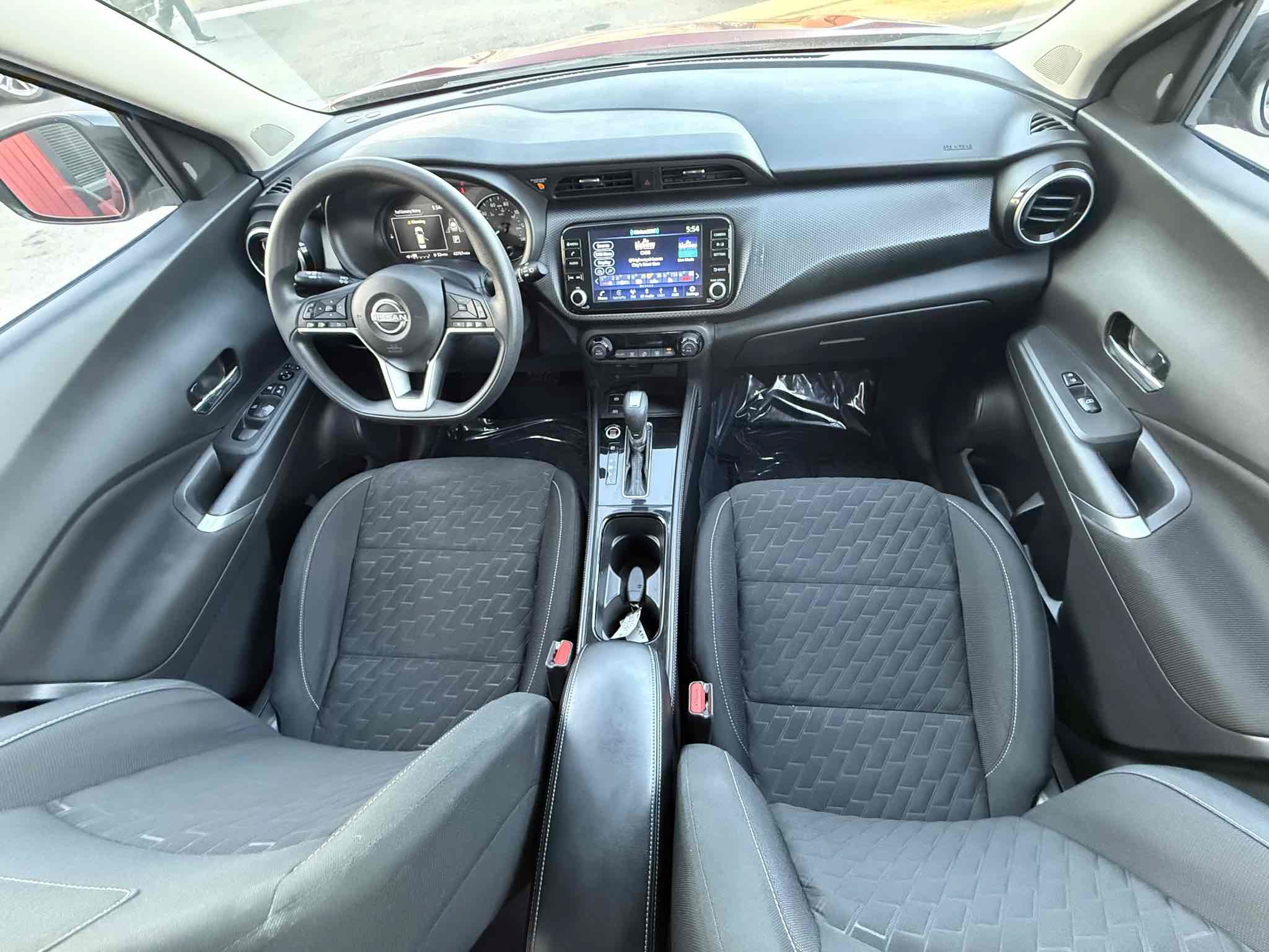 Used 2022 Nissan Kicks SV FWD image 11
