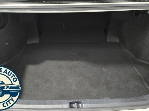 Used 2020 Toyota Camry LE FWD image 30