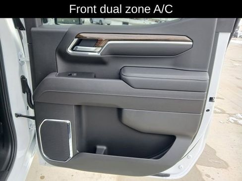 New 2026 GMC Sierra 1500 SLE w/ Preferred Package image 18