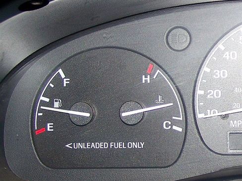 Used 1996 Ford Ranger Splash image 9