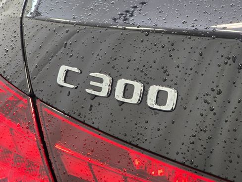 Used 2022 Mercedes-Benz C 300 C 300 w/ Pinnacle Trim Package image 34
