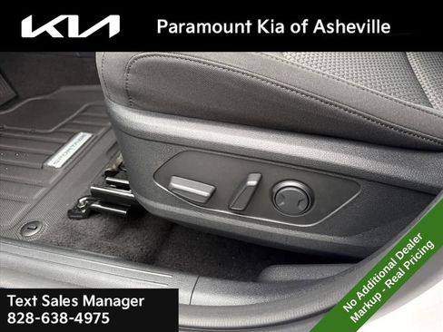 New 2026 Kia Sportage LX w/ LX Convenience Package AWD/4WD image 18