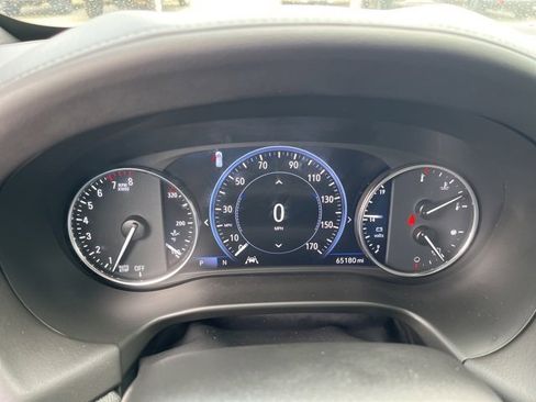 Used 2023 Buick Enclave Avenir image 13