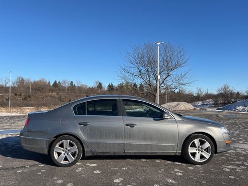 Used 2008 Volkswagen Passat Komfort image 3