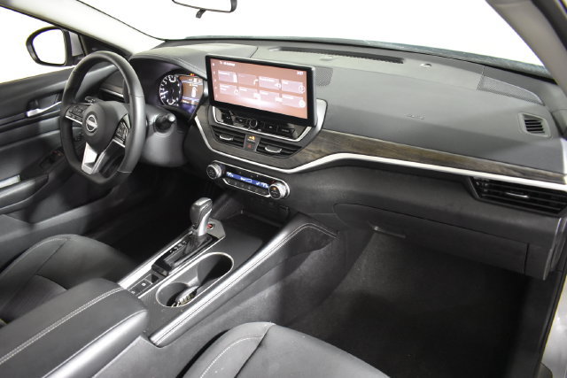 Certified 2025 Nissan Altima 2.5 SV w/ SV Premium Package AWD/4WD image 34