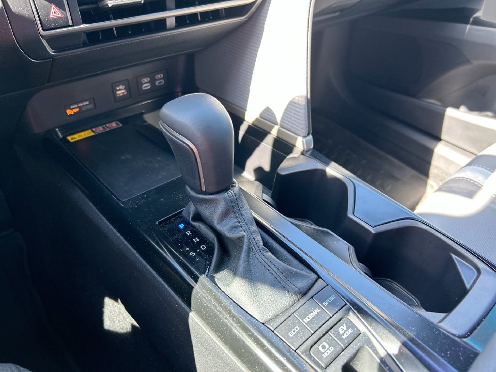 Used 2026 Toyota Camry SE FWD image 27