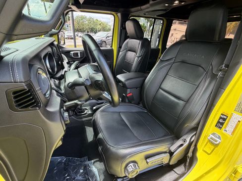 Used 2022 Jeep Wrangler Unlimited Sahara w/ Safety Group AWD/4WD image 11